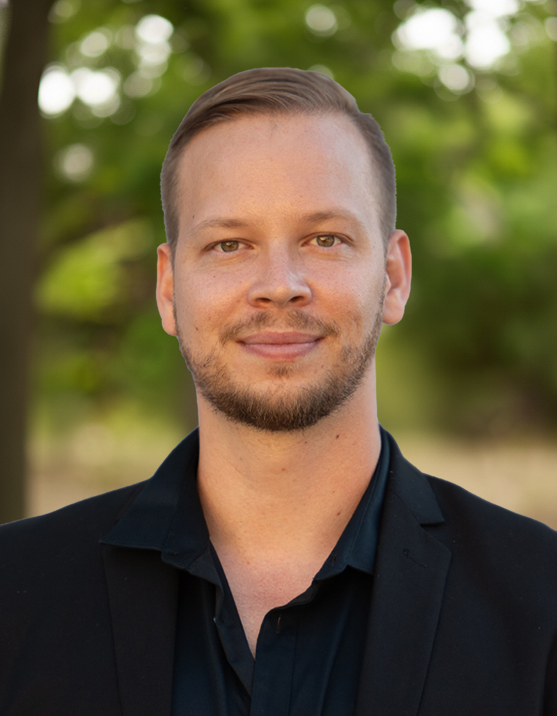 Aleks Mazurov<br><i>Project Accountant</i>