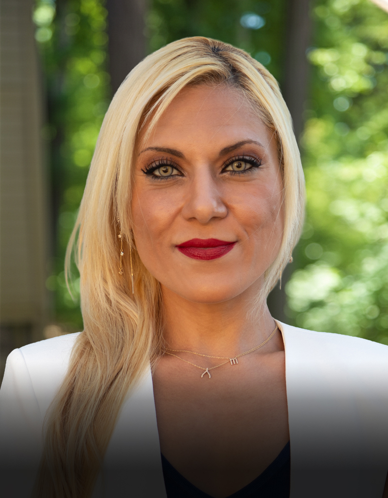 Maryam Royaei<br><i>Corporate Controller</i>